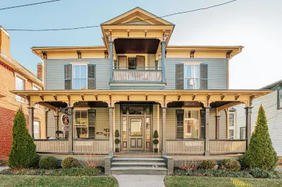 The Bons Amis Suite Hotels in 