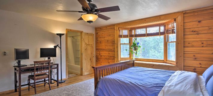 The Pinecone Palace w/ Hiking Trail Access! Hotels in Boulder County