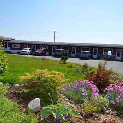 Clifty Cove Motel Hotel Exterior