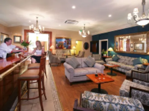 Royal Palms Hotel Hotels in Hamilton