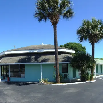 Hawaii Motel Отели рядом с достопримечательностью «Выставочный и конгресс-центр Ocean Center»