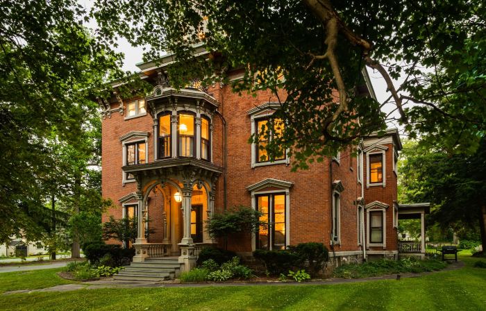 Rosemont Inn Bed & Breakfast