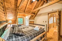 Classy Home w/ Hot Tub: 2 Mi to Lake Access! - 3-نجوم