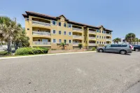 Pet-Friendly Fernandina Beach Condo Walk to Beach - سبا