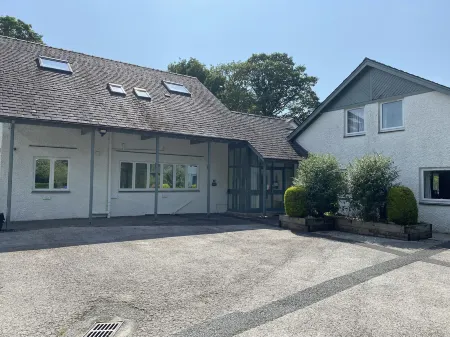 Hazel - Woodland Cottages Отели в г. Bowness-on-Windermere