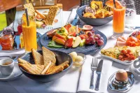 Ana Hotels Bradul Poiana Brasov - Desayuno