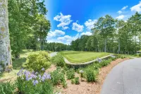 Luxe Trillium Home w/ Fire Pit, 5 Mi to Cashiers - WiFi
