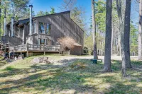 Half Mile to Ski Slopes: Conway Condo w/ Hot Tub! - Parkplatz