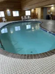 Super 8 by Wyndham Shakopee - Pools