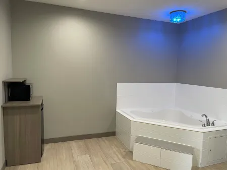 Express Inn - Richey Отели рядом с достопримечательностью «Мерсер Ботаник Гарденс»