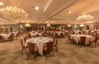 Riverview Inn & Suites, Ascend Hotel Collection Hotels in Rockford