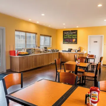 Ebb Tide Oceanfront Inn