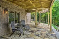 Beaver Lake Retreat w/ Lake Access & Fire Pit! - 3-Star