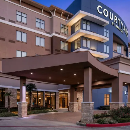 Courtyard Houston Kingwood