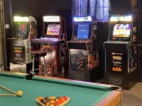 Modern 4 BR  - Heated Pool - Game Room - Arcades- Kosher Option