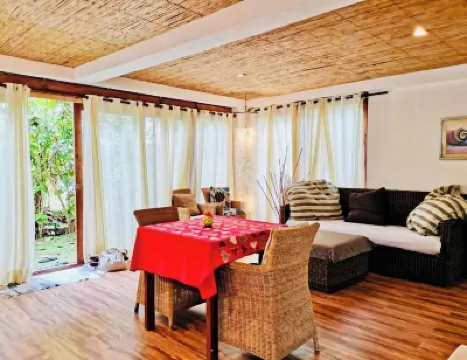 Charming Studio with Kitchen and Air Con – 4 Min Walk to Beach Hotels near Caticlan (Boracay) Airport