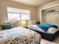 Atrium Zen House @ Lake Powell+ Lots of Boat Parking + Pet Friendly + Sleeps 10