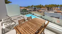 Calm Beach Apartments - Beach