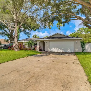 Lakefront Home with Heated Pool, Near Disney