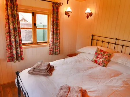 Shepherd's Lodge at Morrells Wood Отели в г. Лейтон энд Итон Константин