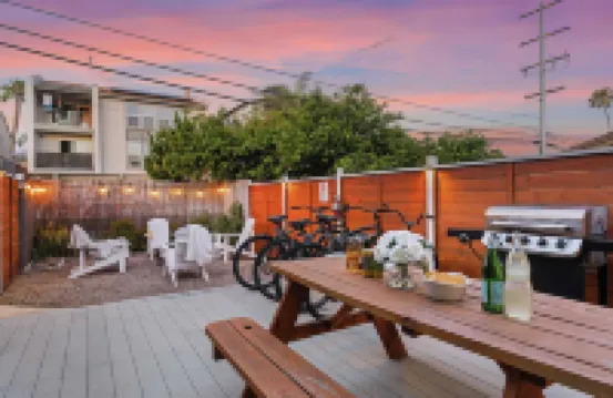 Walk to Trestles Beach Shared YardFirepit El Camino Surfhouse A by AvantStay