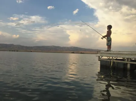 4 bedrooms 3 bath, Tranquil Home, Master suite & Jet tub, Mins from Hot Springs