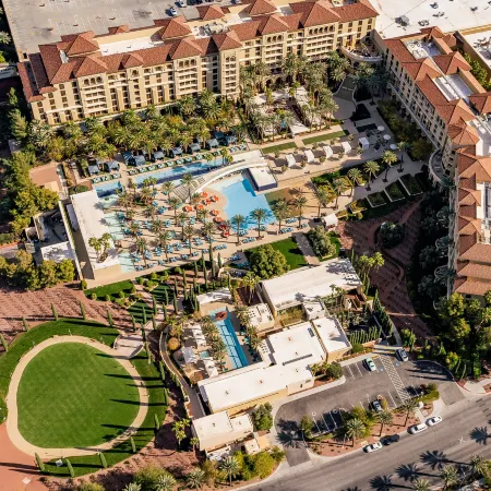 Green Valley Ranch Resort Spa Casino Отели рядом с достопримечательностью «Амфитеатр Хендерсона»