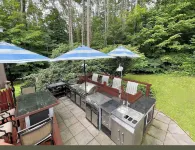 Bumble Bear Inn in Bolton Landing