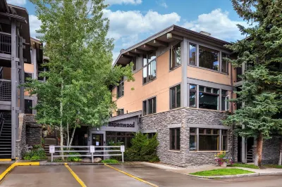 Aspenwood - CoralTree Residence Collection Hotels near Local Color / Local Rebels