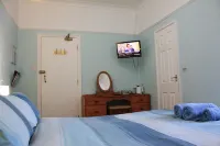The Meltham Guesthouse Scarborough Hotels in Burniston