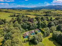 Foxglove Cottages Hotels in Drymen