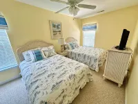 Shell Yeah! Surfside 5Br - New Heated Saltwater Pool - Sleeps 15+- Walk to Beach - 4-Star