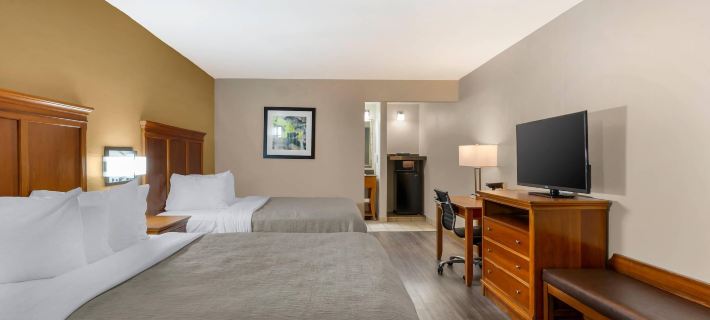 Quality Inn Hotels in Lumberton