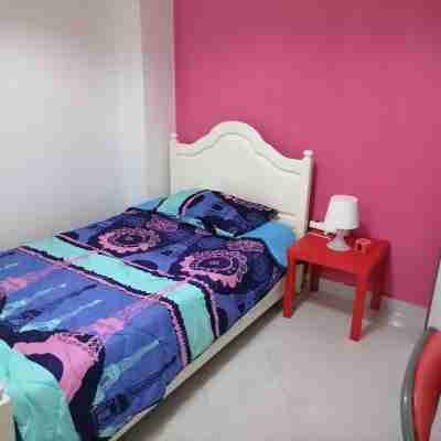 Clean apartment 25 km from the beach Rooms