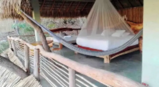 Devine virgin bay New tree house pvt/room palapa