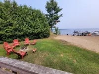 Laurentian Cabin at Pine Ridge Park Hotels in Petawawa