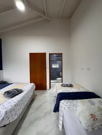 House 50 meters from the beach with Jacuzzi and barbecue