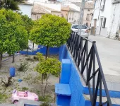 Lovely summer townhouse with roof terrace and great views. Dog friendly. Hotels in Rute