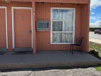 Remodeled two queen bed unit 11 studio with AC, Heat and fast WiFi in Fillmore Hotels in Fillmore
