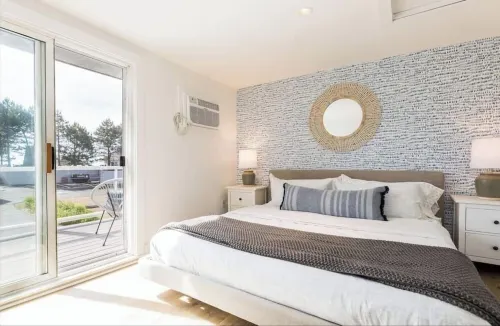 Ocean Boulevard North, 3 min walk to beach!