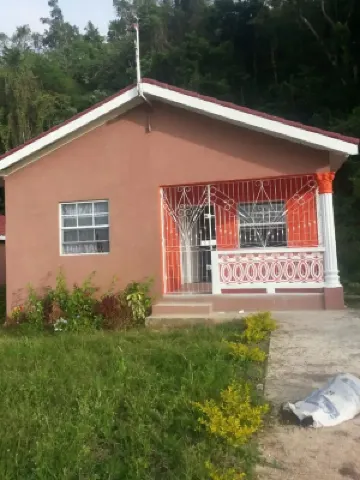 Charming house in delightful Boscobel with AC, WiFi. quiet neighborhood, Hotels in 