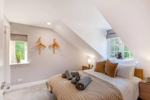 Leck Beck Loft one bed luxury apartment, private garden, dining area & Hot Tub. Hotels in Burrow-with-Burrow