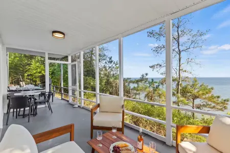 Driftwood Haven, Chesapeake Bay views throughout