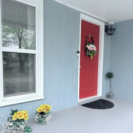 Charming 3-bedroom house near downtown Marshfield