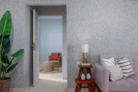 Casa RC: hot tub, infinity pool, services included, next to the sea