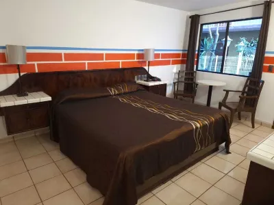 Motel Jabaloyas Hotels near Frontera Mexico-USA, Muro Divisorio