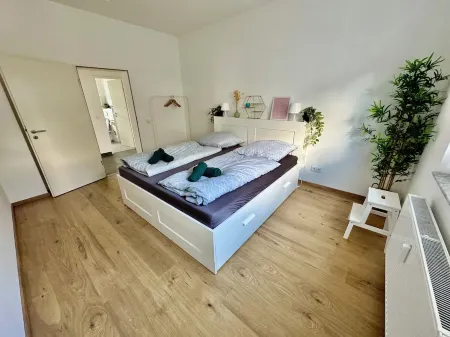 FeWo Palmtrees-Spacious 2.5 room apartment with balcony in the heart of the Ruhr area