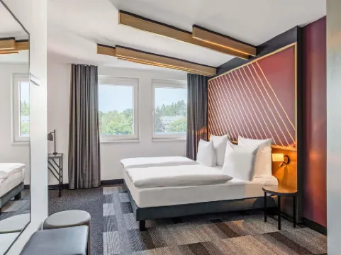 B&B HOTEL Hamburg-Nord Отели рядом с достопримечательностью «Zoologisches Museum»