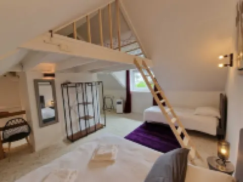 Small Paimpolaise house 2 minutes' walk from town center and port.