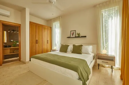 4 bedroom villa, facing the sea, with unspoilt beach and very quiet.